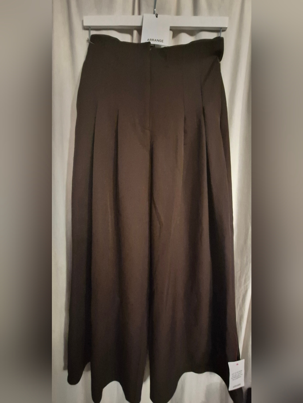 ARRANGE Design Flared Brown Capri Dress Pants